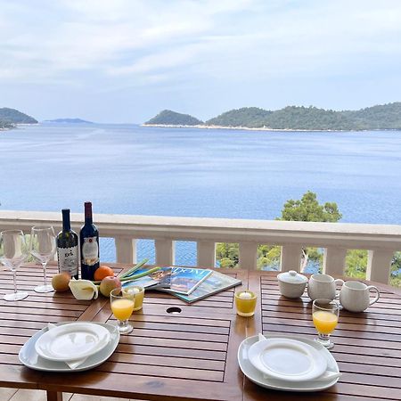 Terrace Studios With Panoramic Seaview Uble Exterior foto