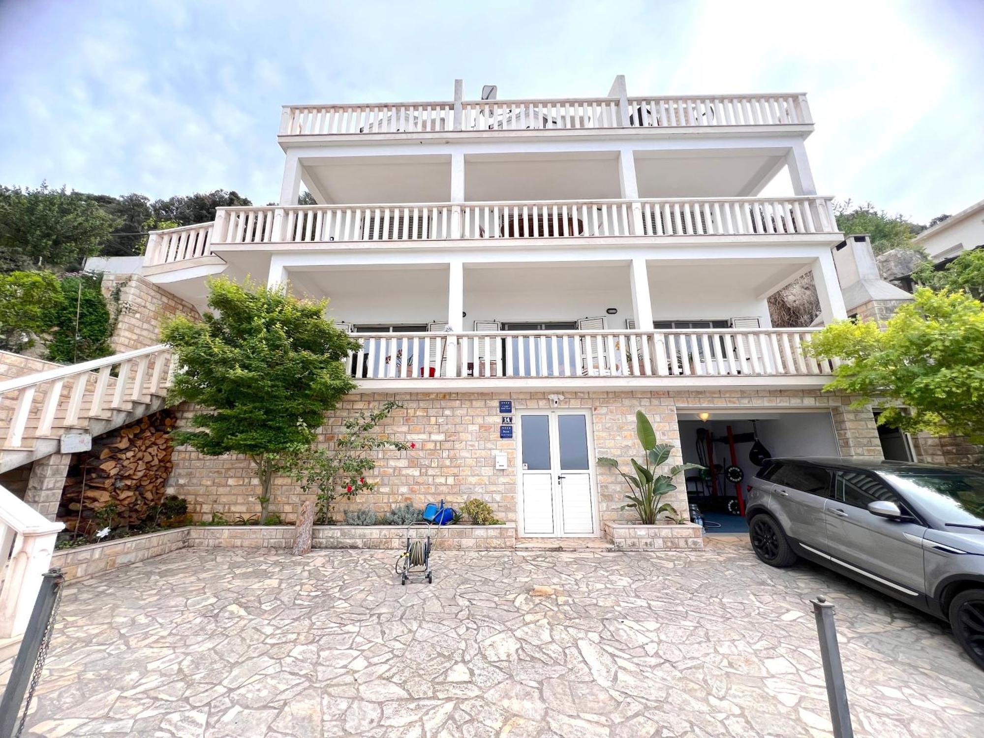 Terrace Studios With Panoramic Seaview Uble Exterior foto